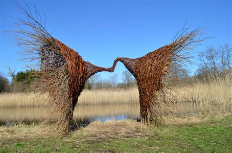 De Zestig Viertien Paviljoens: Een Wandeling door Kunst en Natuur!