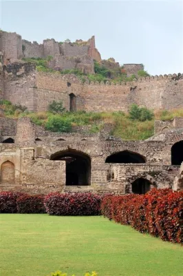 Het Golconda Fort: Een epische forteress vol mysterie en verborgen gangen!