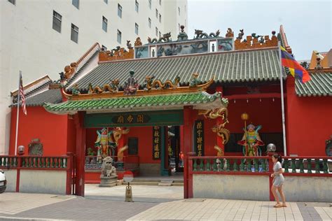  Het Shangqiu Guan Di Tempel: Een eerbetoon aan de god van oorlog en loyaliteit!